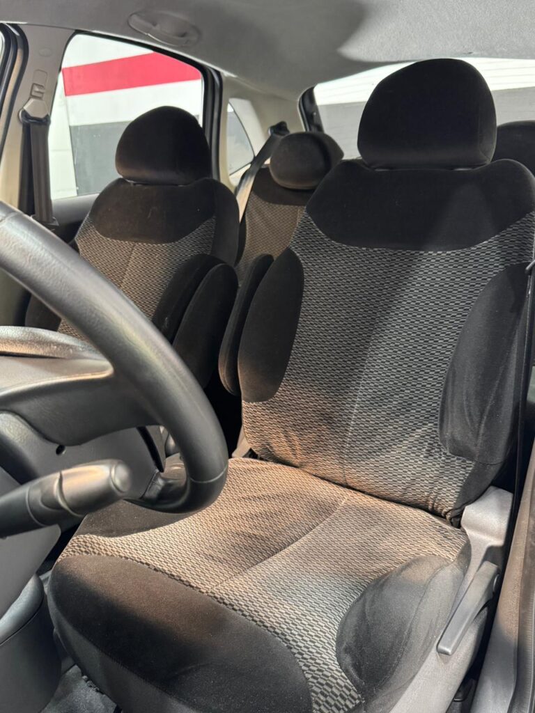 WhatsApp Image 2025-12-01 at 15.38.37 (1)