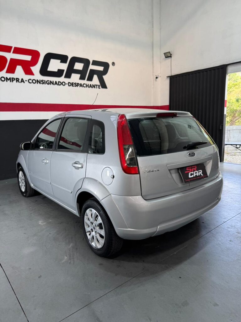 WhatsApp Image 2025-12-04 at 18.58.20 (1)