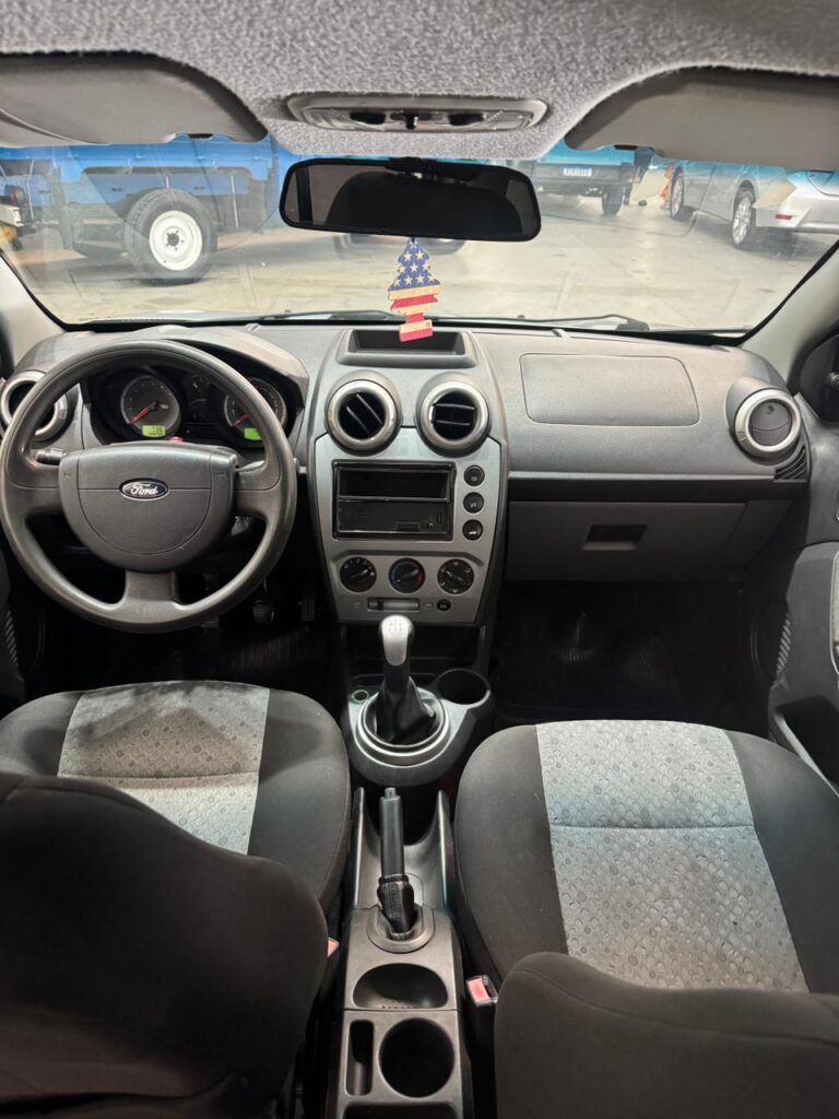 WhatsApp Image 2025-12-04 at 18.58.21